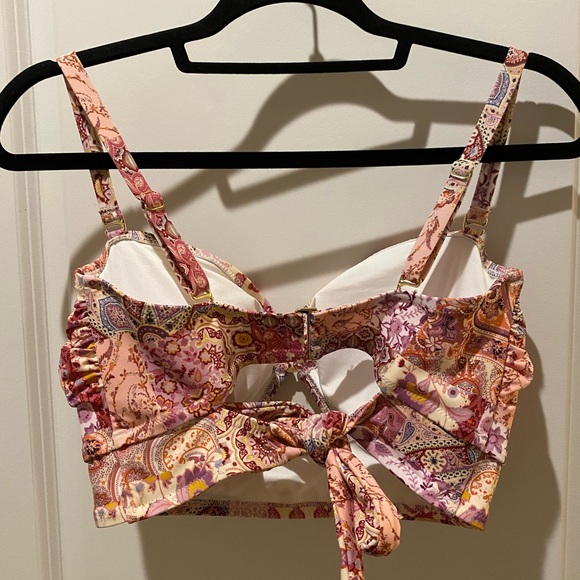 Women’s bikini top. Shade & Shore. 36DD. - Picture 5 of 6